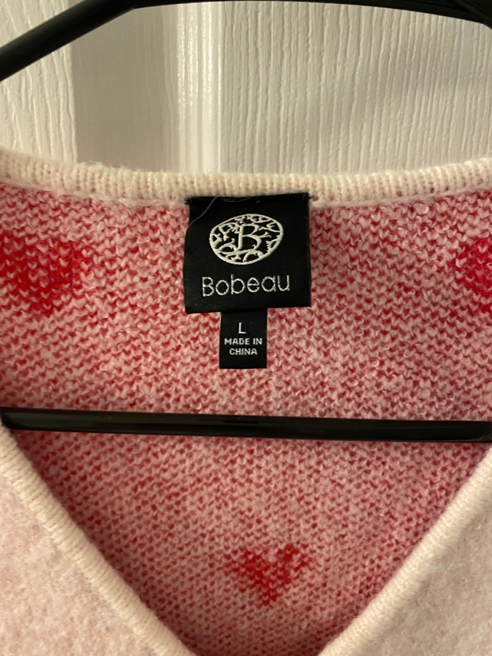 Pink V-Neck Sweater with Red Heart Pattern - Picture 5 of 5